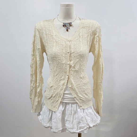 sorridere Sweaters - Sorridere Japanese brand cream knit cardigan with long sleeve and  decorative